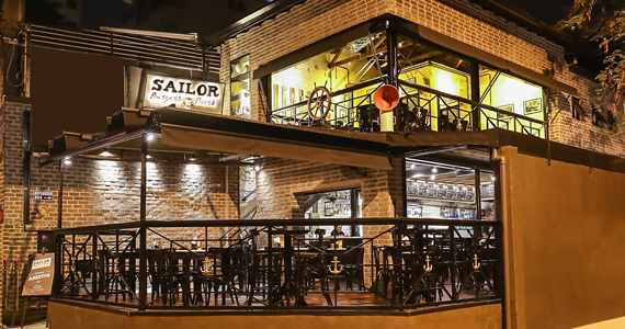 Sailor Burger oferece cardápio variado de hambúrguer e cervejas especiais