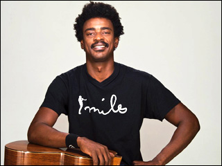 Via Funchal recebe em maio show do cantor Seu Jorge com músicas de seu novo CD Via Funchal recebe em maio show do cantor Seu Jorge com músicas de seu novo CD