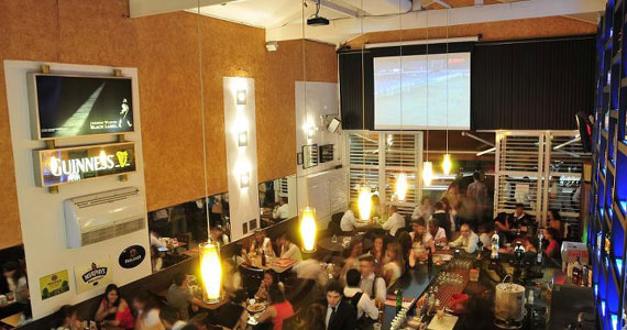 Happy Hour no The Joy com promoção exclusiva de cerveja