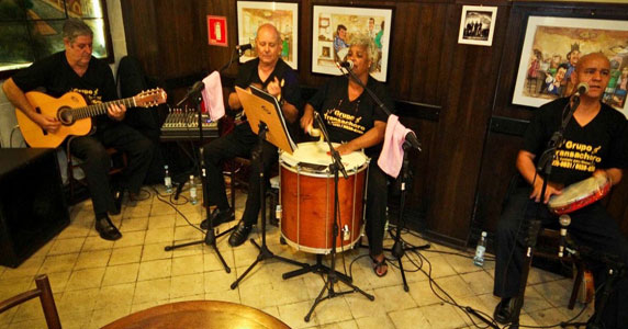 MPB com Mael Júlia & Milton Santos no sábado do BarBirô