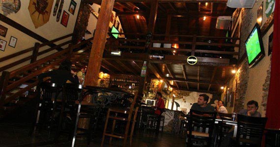 Triade Pub anima a noite com show ao vivo de rock acústico Eventos BaresSP 570x300 imagem