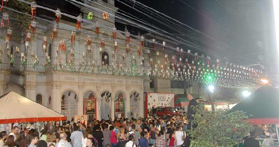 Festa de N. Sra. Achiropitta leva a tradição italiana para as ruas do Bixiga Festa de N. Sra. Achiropitta leva a tradição italiana para as ruas do Bixiga