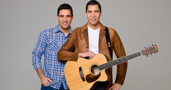 Anderson e Alyson se apresentam no Country Beer com participação de Munhoz e Mariano Anderson e Alyson se apresentam no Country Beer com participação de Munhoz e Mariano