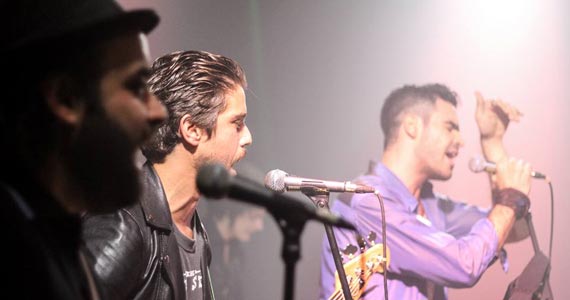 Show da Banda Augusta toca muito Rock'n Roll no B Music Bar