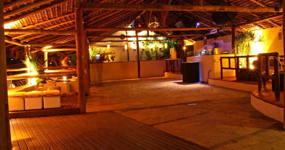 Banana's Beach Club oferece a Festa Banana's Open na sexta-feira de Verão Banana's Beach Club oferece a Festa Banana's Open na sexta-feira de Verão