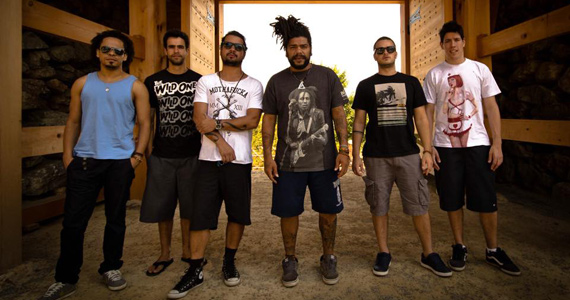 Banda Onze:20 anima a praia de Caraguá na sexta feira a noite