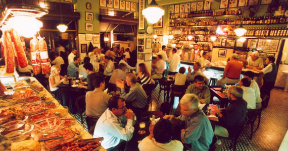 Bar Original tem happy hour descontraído em Moema