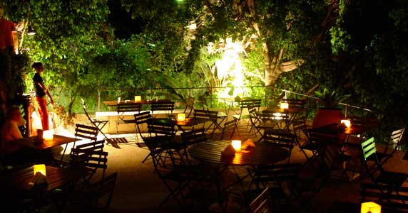 Banda Bala de Troco se apresenta no Bar Camará no sábado