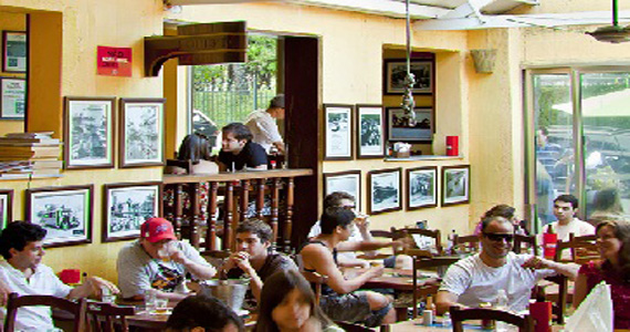 Bar do Sacha oferece cerveja de 600mL aos sábados Bar do Sacha oferece cerveja de 600mL aos sábados