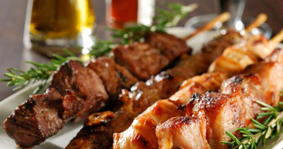 Happy hour descontraído com double chopp no BQ Moema Happy hour descontraído com double chopp no BQ Moema