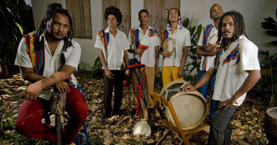 Grupo Bongar divide palco com Siba em show no Sesc Pompeia nesta quinta