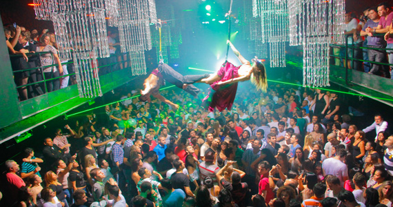 Festa Noite Só Pra Elas no Feriado na Pista da Bubu Lounge No feriado a Bubu Lounge apresenta a Festa Noite Só Pra Elas