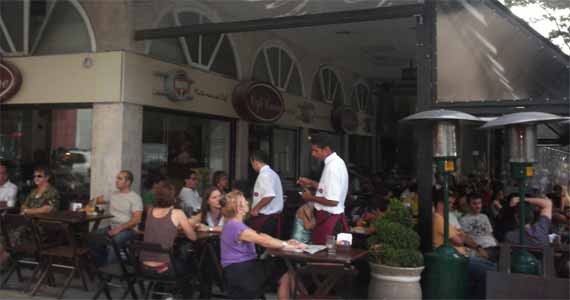 Café Creme oferece happy hour descontraído na região da avenida Paulista
