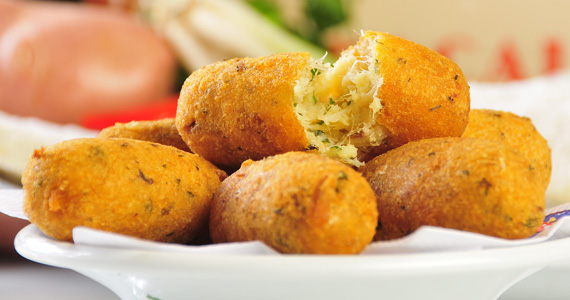 Cervejaria do Luiz Fernandes oferece acepipes e salgados da Dona Idalina no domingo Cervejaria do Luiz Fernandes oferece acepipes e salgados da Dona Idalina no domingo