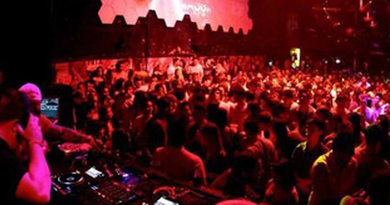 Clash Club promove Chocolate de Férias com entrada VIP para mulher até a 1h Clash Club promove Chocolate de Férias com entrada VIP para mulher até a 1h