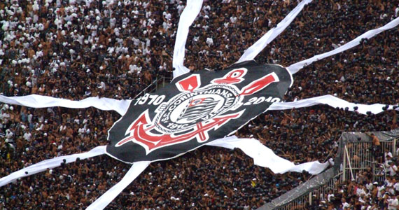Bar Mooca exibe os melhores lances da partida entre Inter e Corinthians pelo Brasileirão 