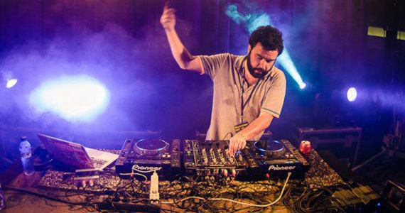 DJs Chamis e Dago tocam na Neu Club na festa Explode de sexta-feira