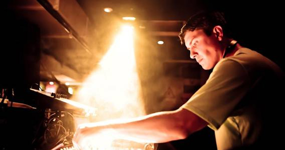 DJ internacional Heartthrob toca na D-Edge neste sábado