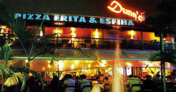 Dunas Bar oferece culinária árabe apresentando danças típicas aos clientes
