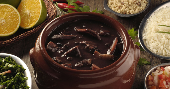 Bar Santa Julia tem feijoada com samba, pagode e sertaneja no sábado