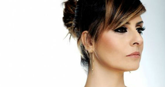 Sesc Belenzinho apresenta show eletroacústico com sucessos da cantora Fernanda Abreu