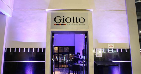 Giotto Restaurante oferece pratos diversificados e drinks especiais