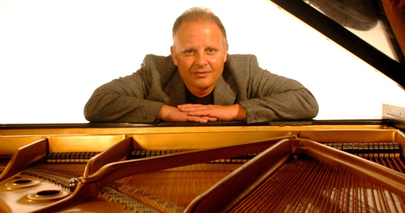 Clube Atlético Aramaçan apresenta os sucessos da carreira de Guilherme Arantes