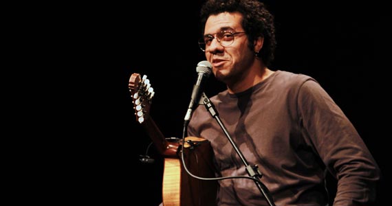 Hamilton de Holanda apresenta sucessos da MPB no palco do Bourbon Street