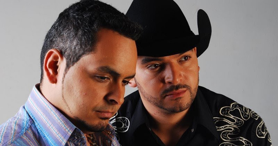 Noite do Arrocha reúne diversas duplas no palco do Espaço Santa Clara