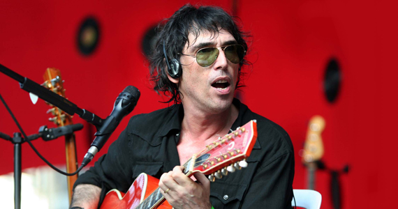 Lobão apresenta o show Elétrico no palco do Sesc Santana