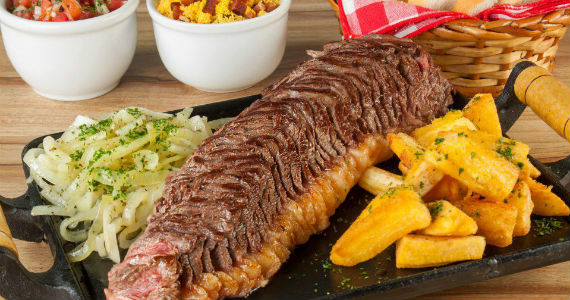 Loirassa Bar oferece happy hour com picanha no rechaud e cerveja gelada