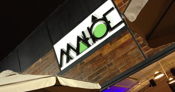 Mahôe Bar recebe os agitos da Banda Karaokê Club animando a quinta