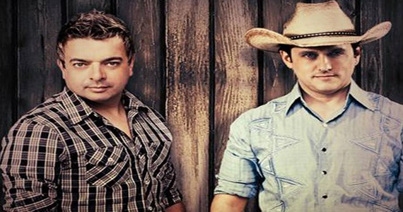 Alfenas Show Bar recebe show da dupla Marcos & Claudio neste sábado