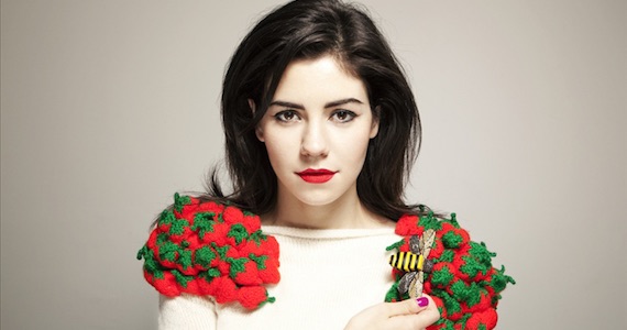 Mariana and the Diamonds faz show no Audio Club dentro das Lolla Parties Mariana and the Diamonds faz show no Audio Club dentro das Lolla Parties