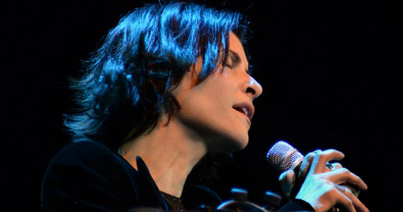 Tom Jazz recebe em seu palco show Maneira de Ser de Marina Lima