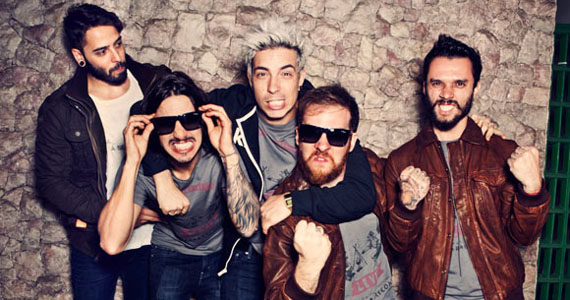 Teatro Bradesco apresenta show acústico do grupo Nx Zero nesta terça-feira