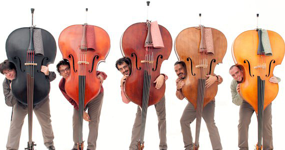 Orquestra de Contrabaixos Tropical se apresenta no Museu da Casa Brasileira