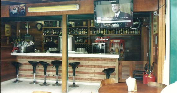 Oscar Grill comemora 7 anos com festa animada e gincana de cerveja