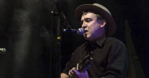 Paulo Simões recebe Almir Sater e Jonavo em apresentação única no Bourbon Street Paulo Simões recebe Almir Sater e Jonavo em apresentação única no Bourbon Street