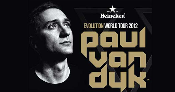 Ballroom completa um ano de existência em uma festa com DJs renomados Ballroom completa um ano de existência em uma festa com DJs renomados