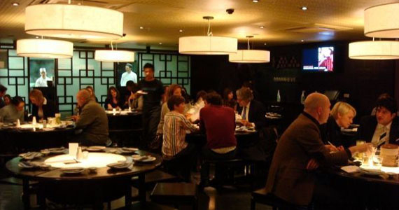 Happy Hour no Ping Pong Dim Sum anima começo de semana dos paulistanos