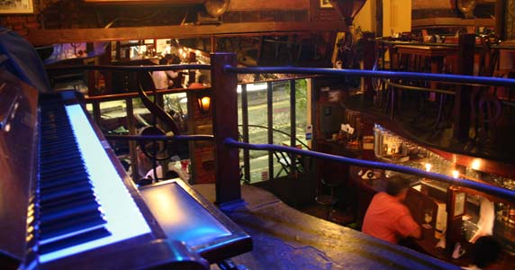 Piratininga Bar recebe no sábado o cantor Olmair Raposo