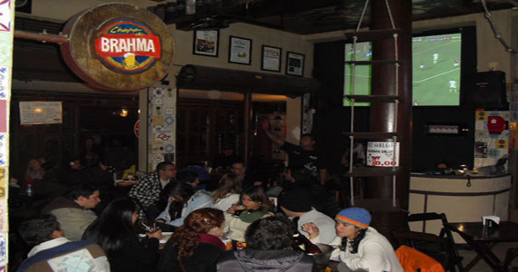 Happy hour com promoção de cerveja no Porto Madalena