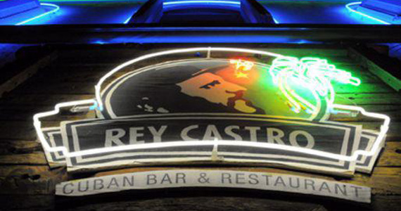 Rey Castro tem noite com muito Zouk e banda Mosaique nesta quinta-feira