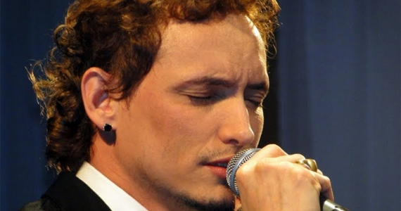 Ricky Vallen se apresenta no  Bar Brahma nesta terça-feira