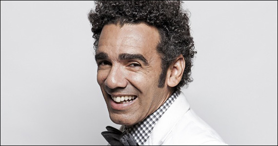 Apresentação de Simoninha, Altemar Dutra JR, no Bar Brahma