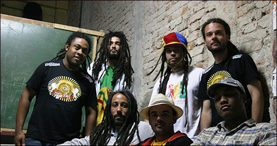 Veja Luz lança seu 1° álbum no projeto Cedo e Sentado do Studio SP Veja Luz lança seu 1° álbum no projeto Cedo e Sentado do Studio SP