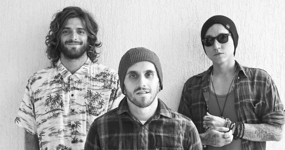 Hangar 110 apresenta Acoustic Series com Teco Martins, Mi Viera e Yuri Nishida