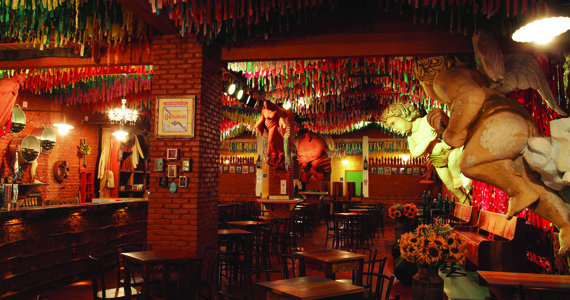 Templários e Batuque de Corda animam a feijoada do Templo Bar de Fé