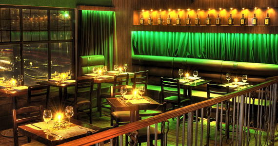 Thiago Cerveira e Danny Vincent se apresentam no 1° Festival de Blues da Sociedade da Cerveja no The Orleans Thiago Cerveira e Danny Vincent se apresentam no 1° Festival de Blues da Sociedade da Cerveja no The Orleans